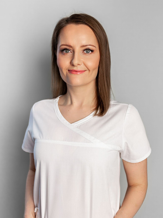 dr Karolina Lesner